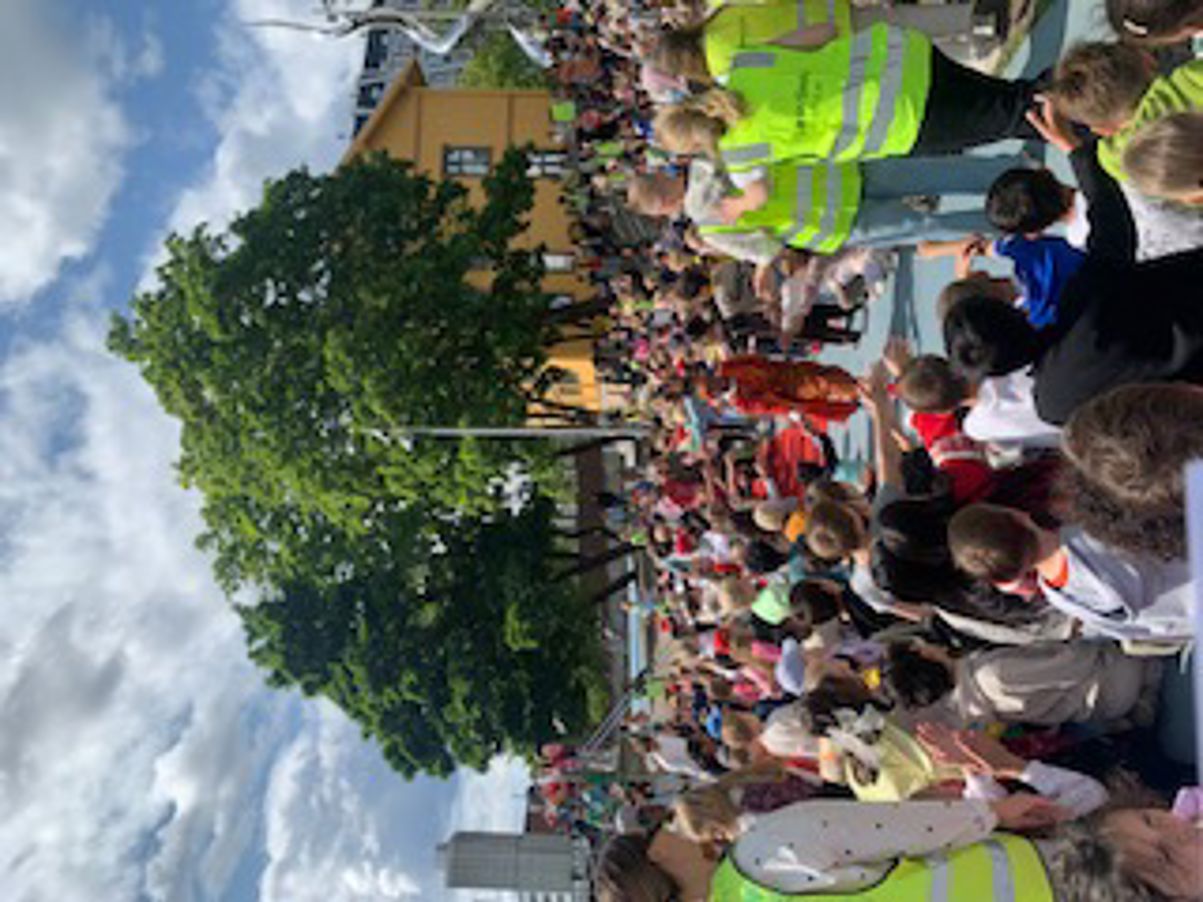 en stor mengde mennesker