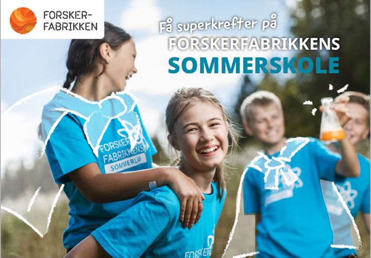 En gruppe barnr i blå skjorter